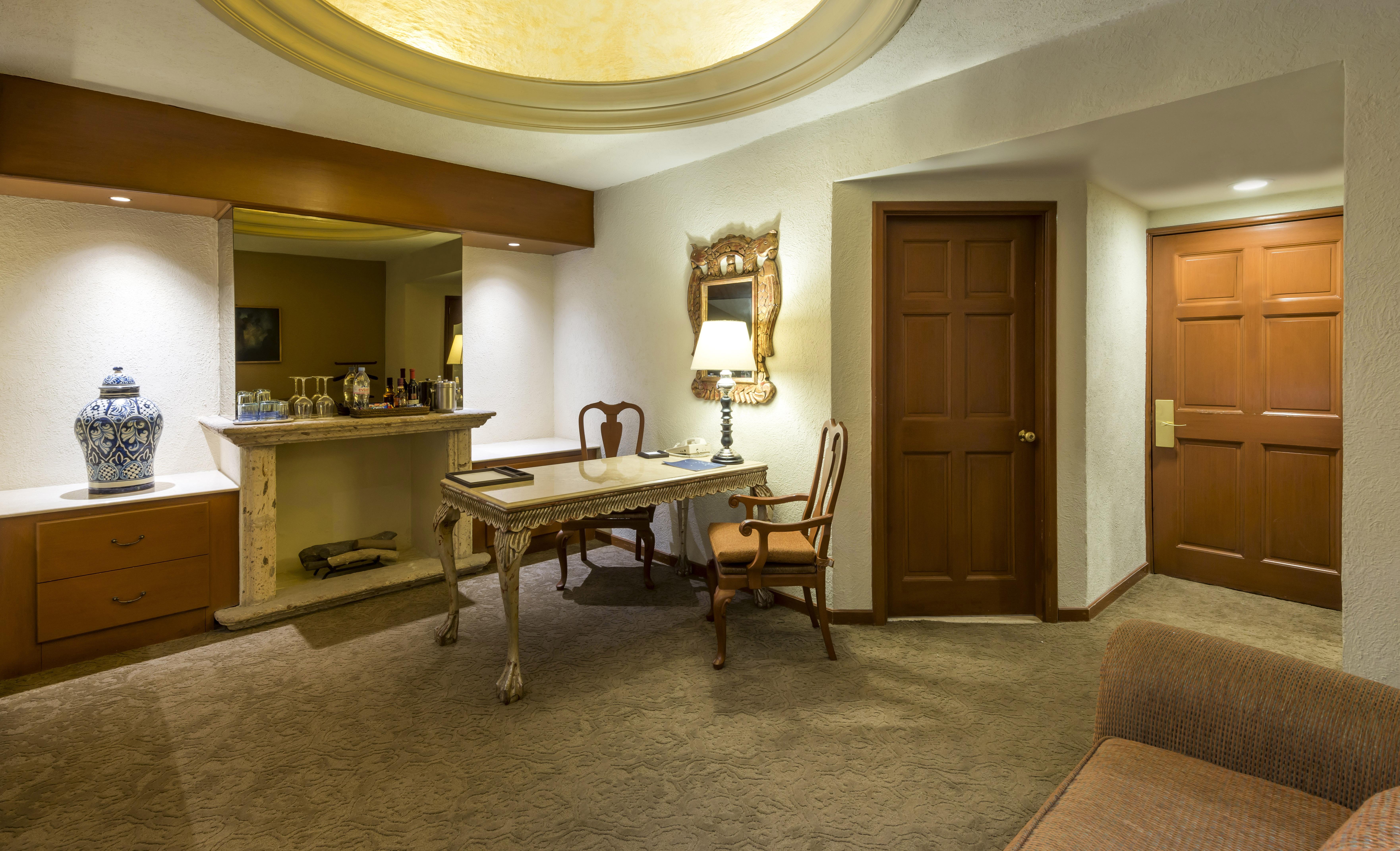 Quinta Real Guadalajara Hotel ภายนอก รูปภาพ
